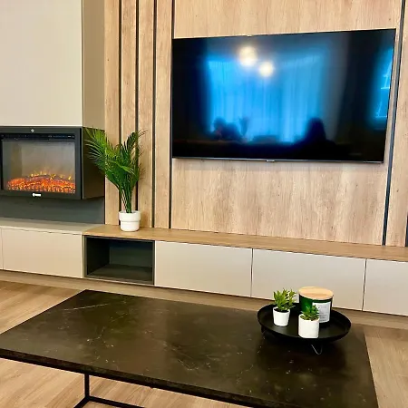 Mountain Retreat-Modern 1Br W/ Fireplace & Parking Brasov Exterior photo