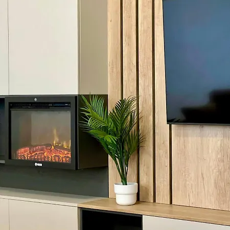 Mountain Retreat-Modern 1Br W/ Fireplace & Parking Brasov Exterior photo