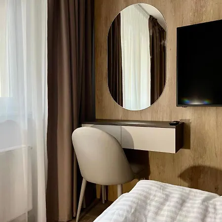 Mountain Retreat-Modern 1Br W/ Fireplace & Parking Brasov Exterior photo